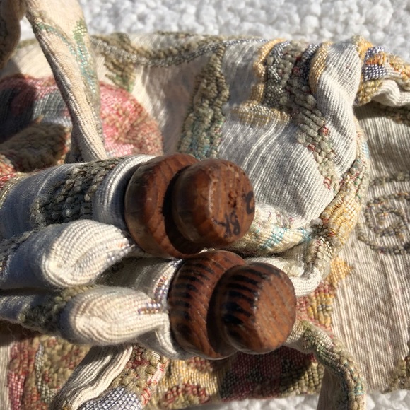 Vintage Floral Tapestry Wood Dowel Carpet Knitting Bag - Picture 5 of 8